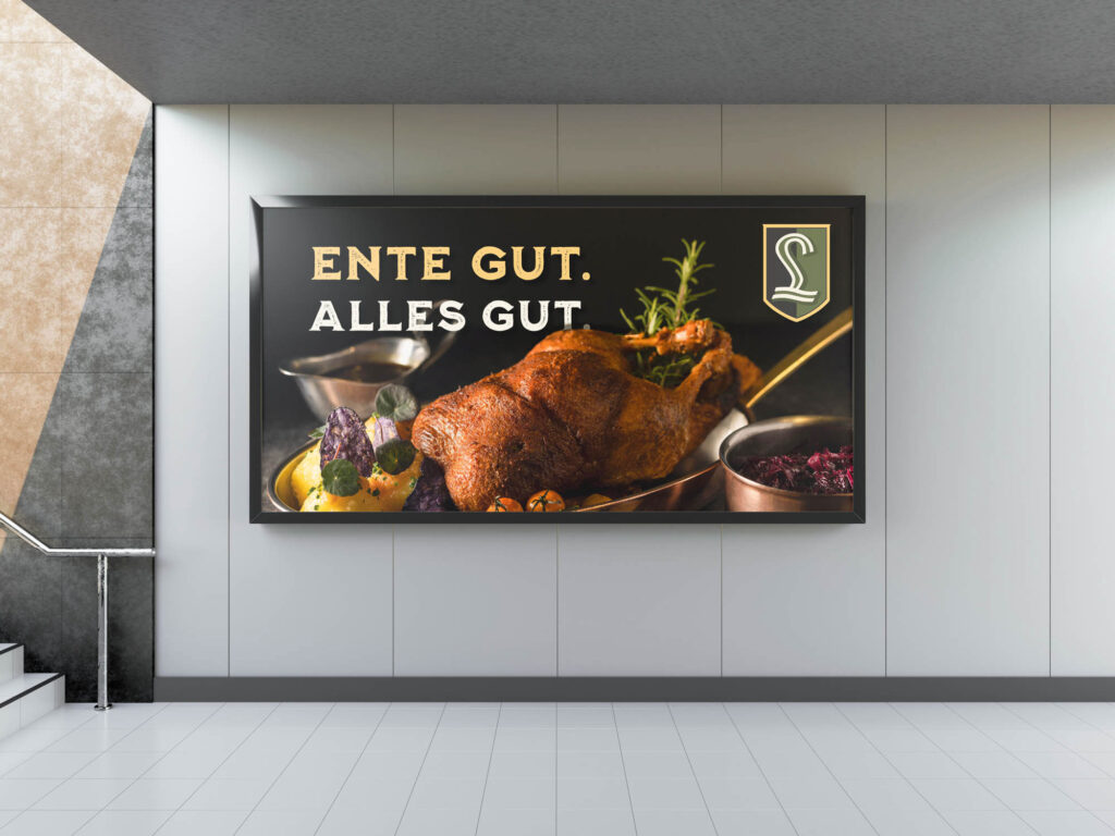 Werbeplakat für den Brauereigasthof-Hotel Laupheimer mit Entengericht und Slogan 'Ente gut. Alles gut.`